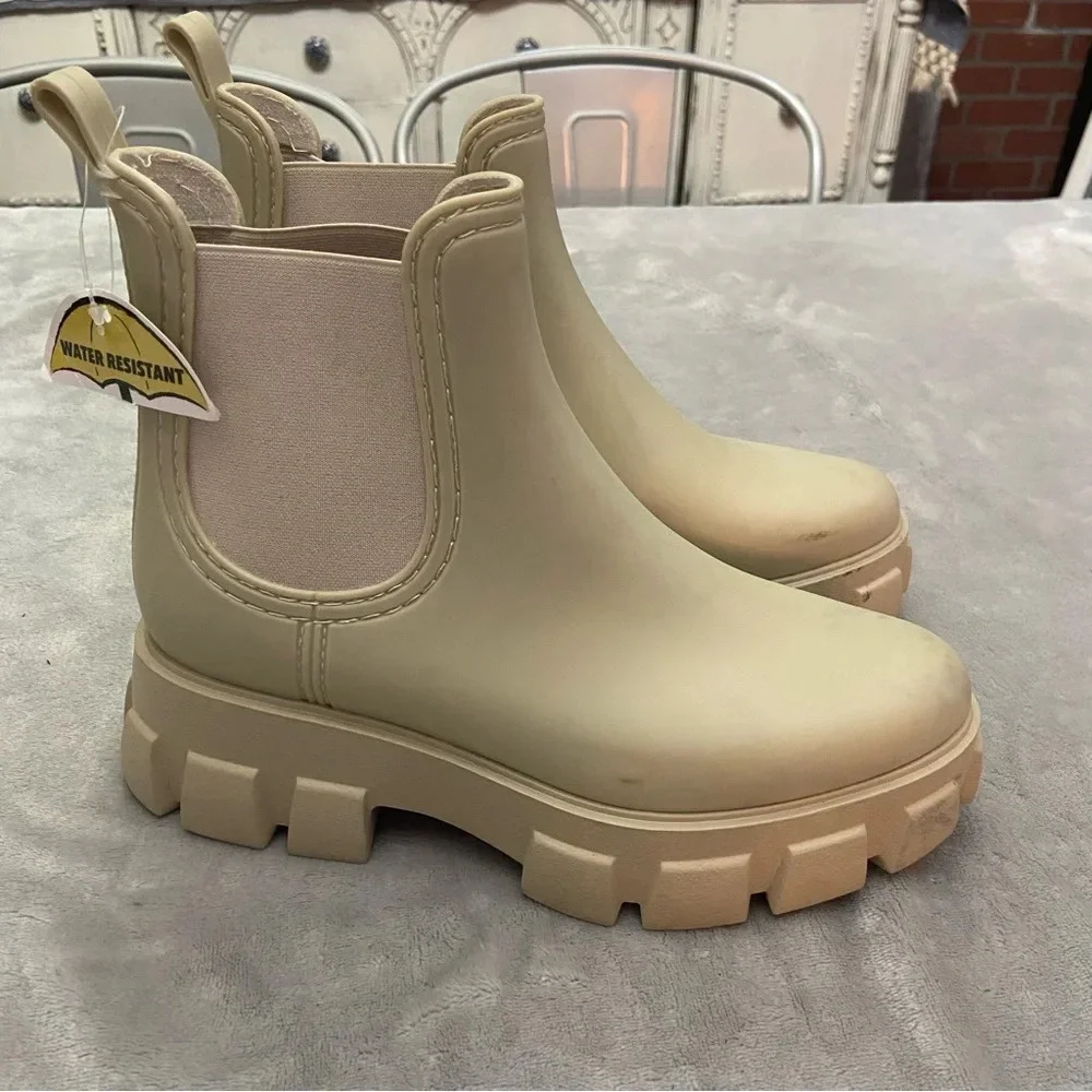 New! Jeffrey Campbell Pleu Platform Lug Sole Chelsea Rain Boot in Cream